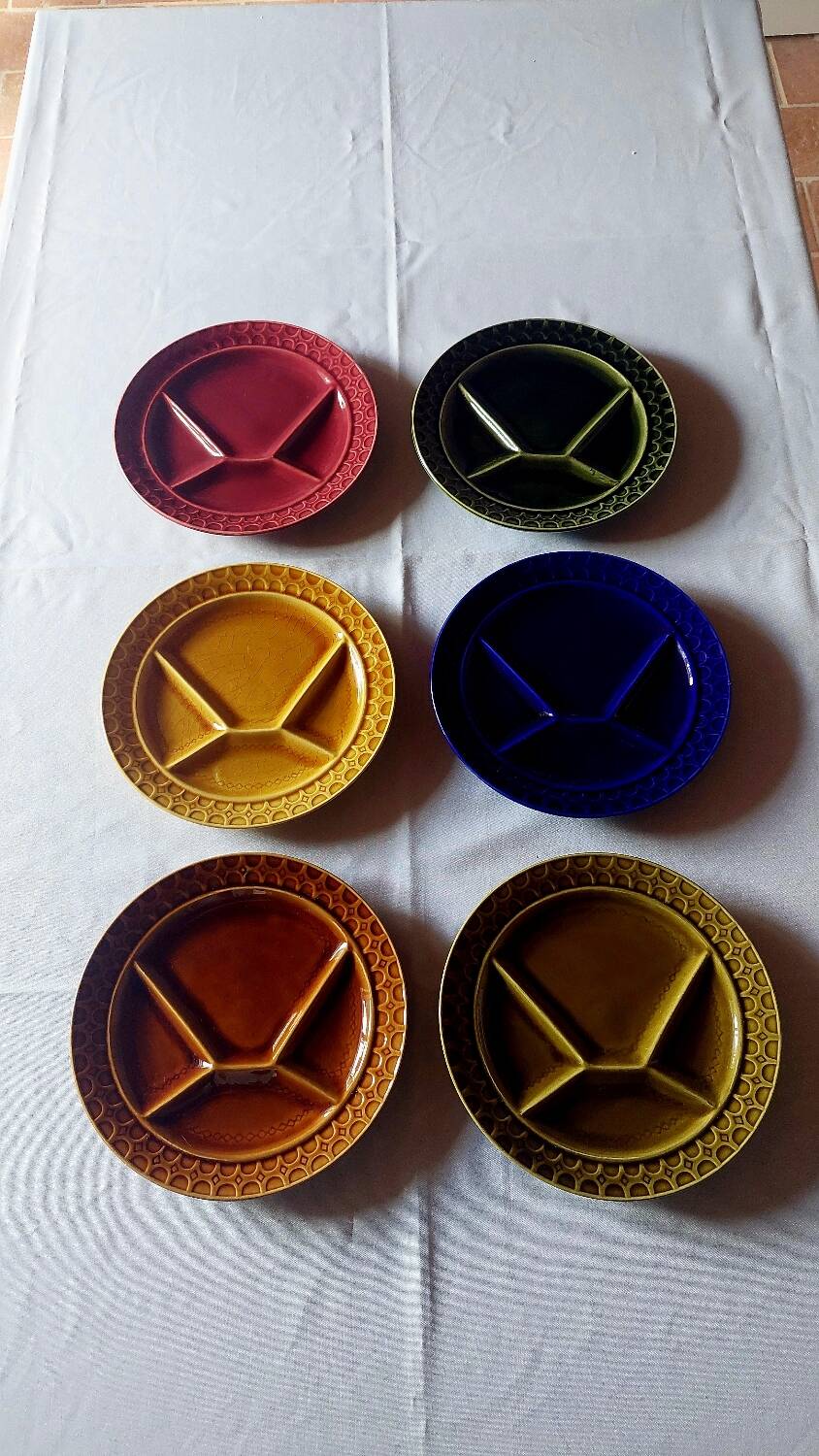 Set of 6 Sarreguemines plates for Burgundy fondue
