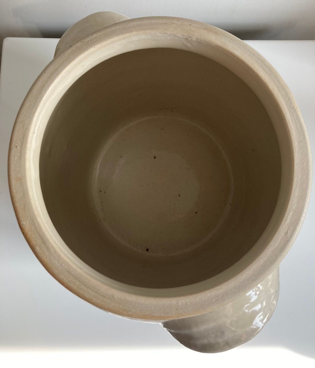 White sandstone jar xl