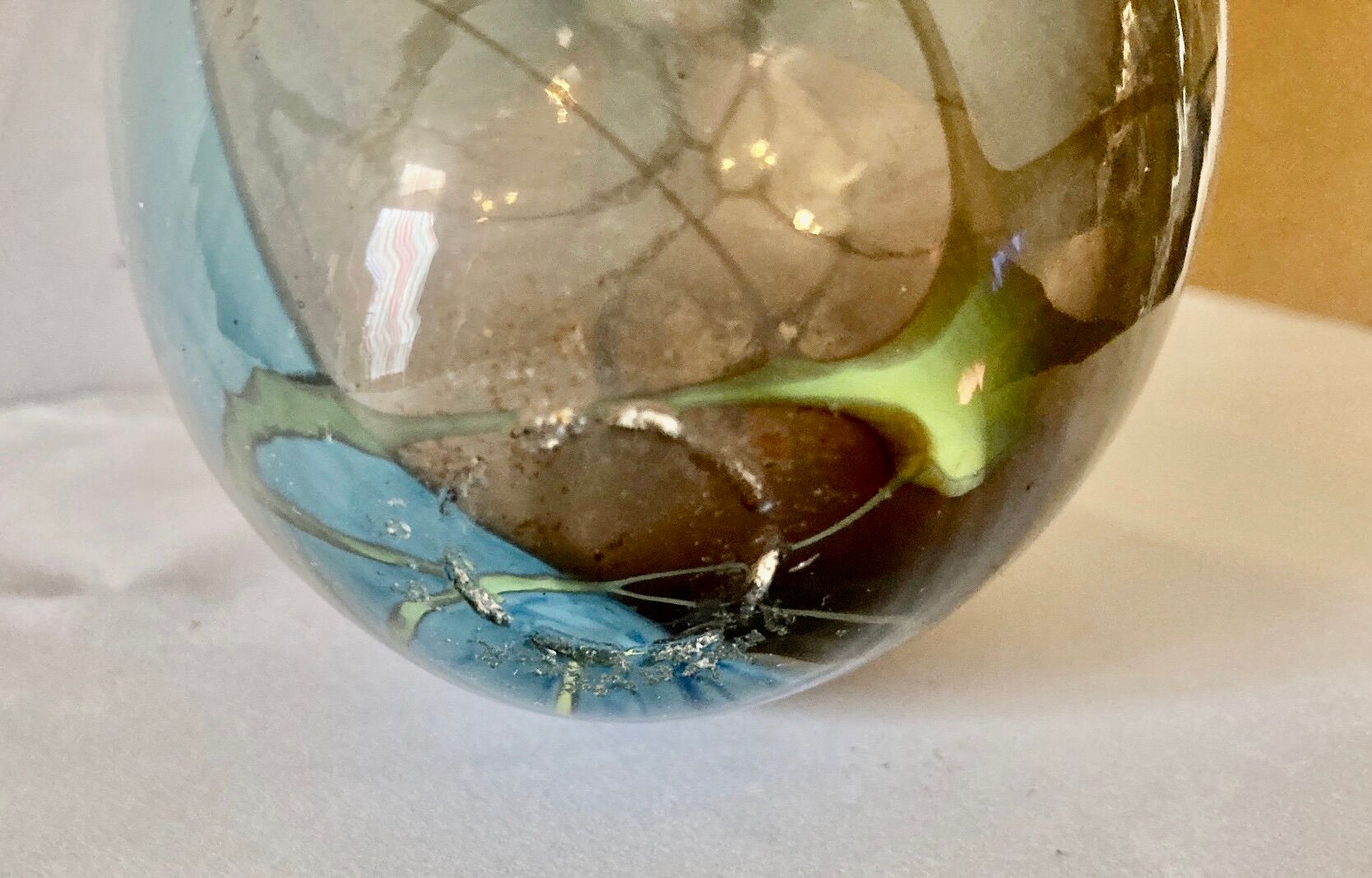 Vase fulvio bianconi pezzati and dated 81