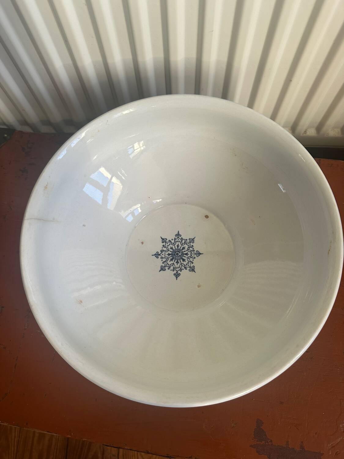Large Saint Amand salad bowl