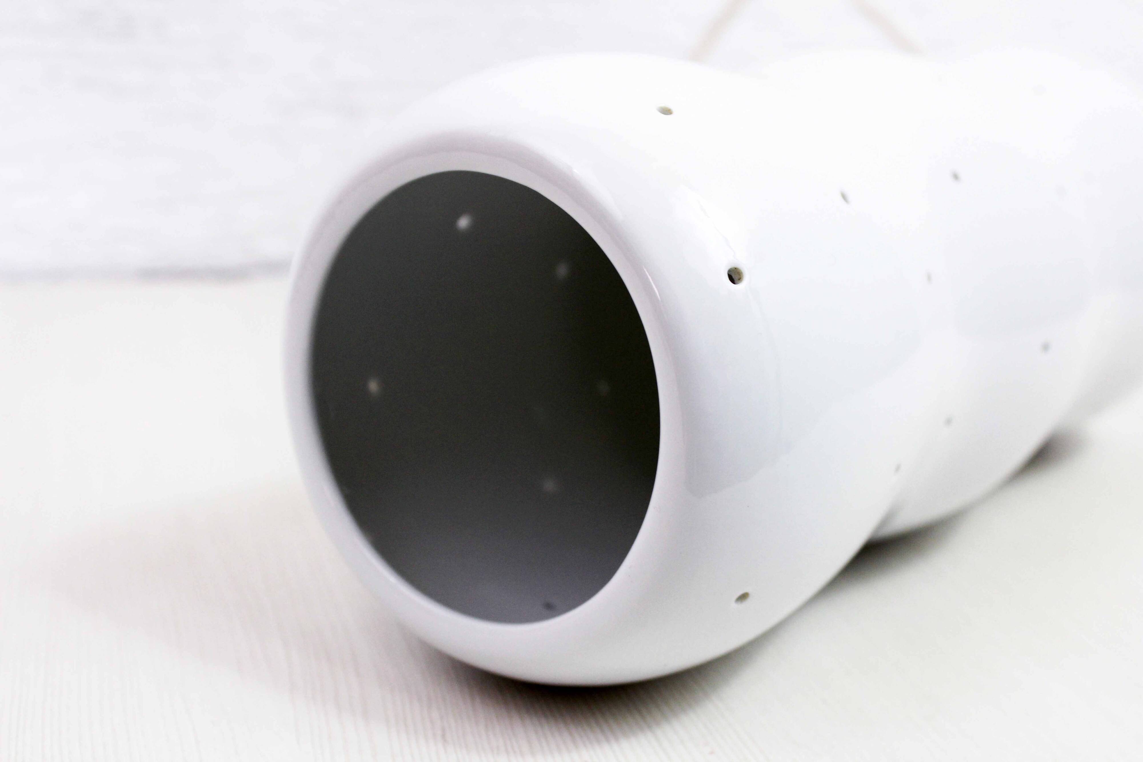 Porcelain table lamp