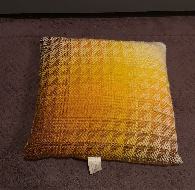 Seventies period cushion - 1970s