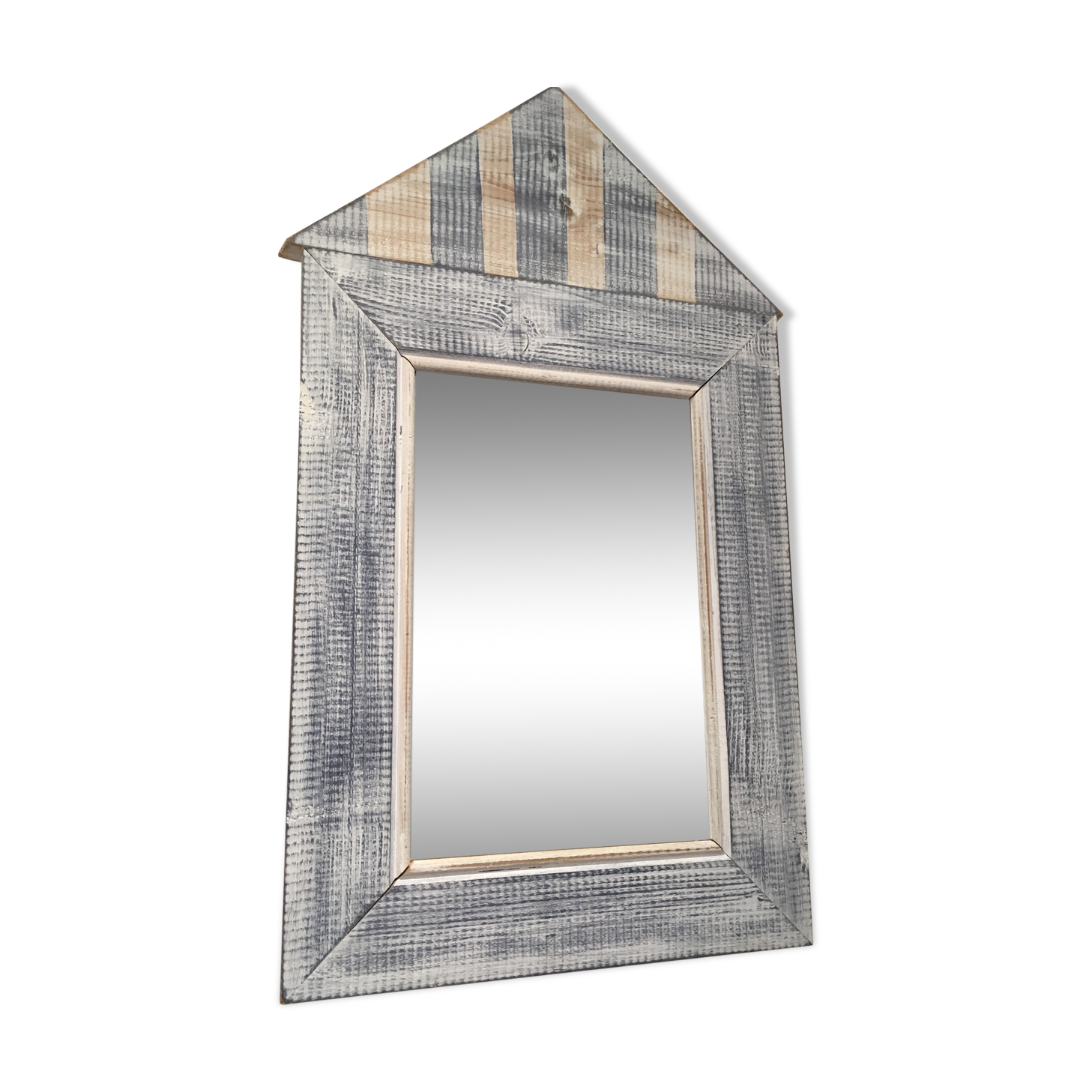 Beach cabin mirror