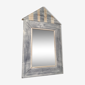 Beach cabin mirror