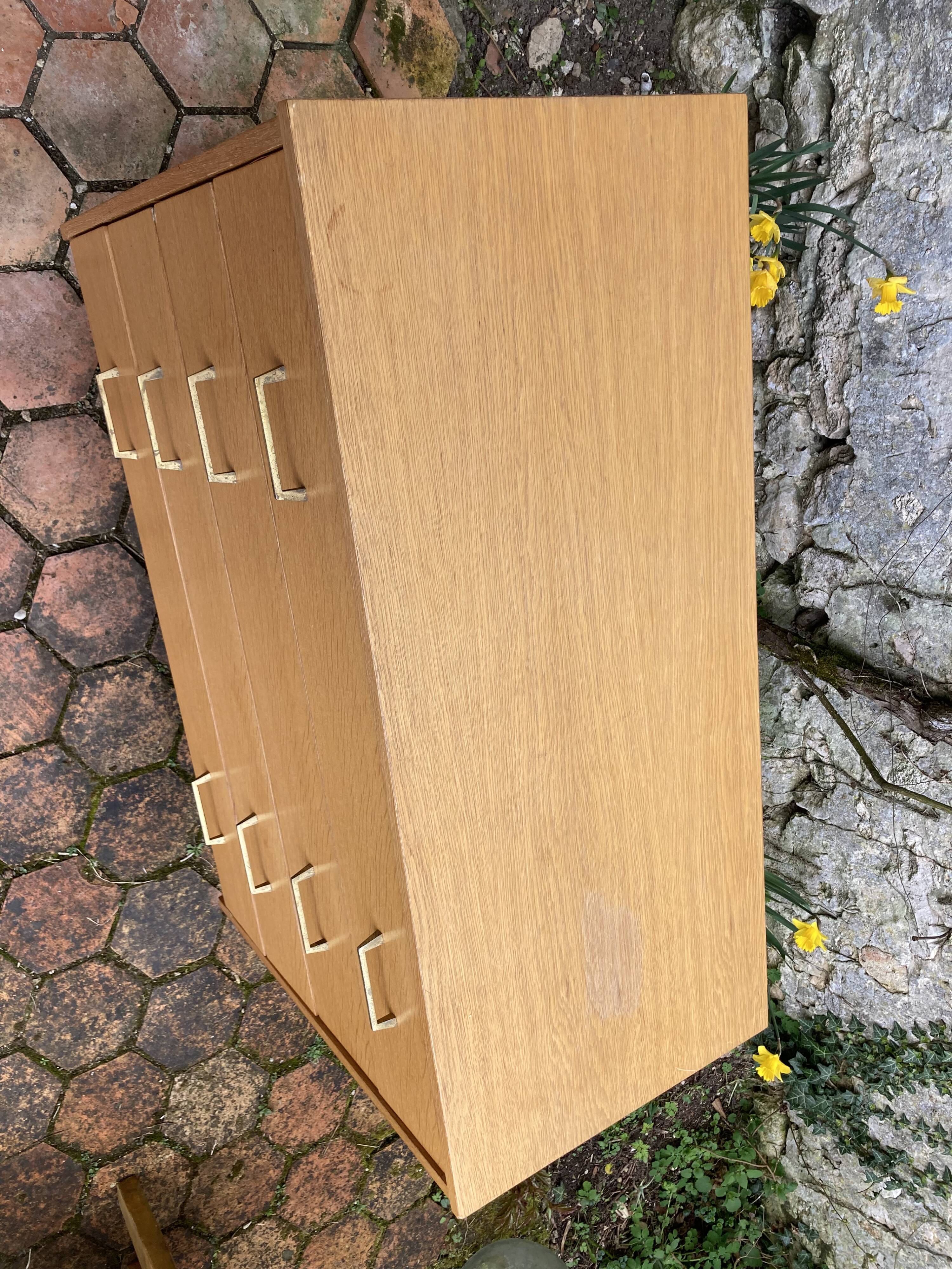 Vintage chest of drawers