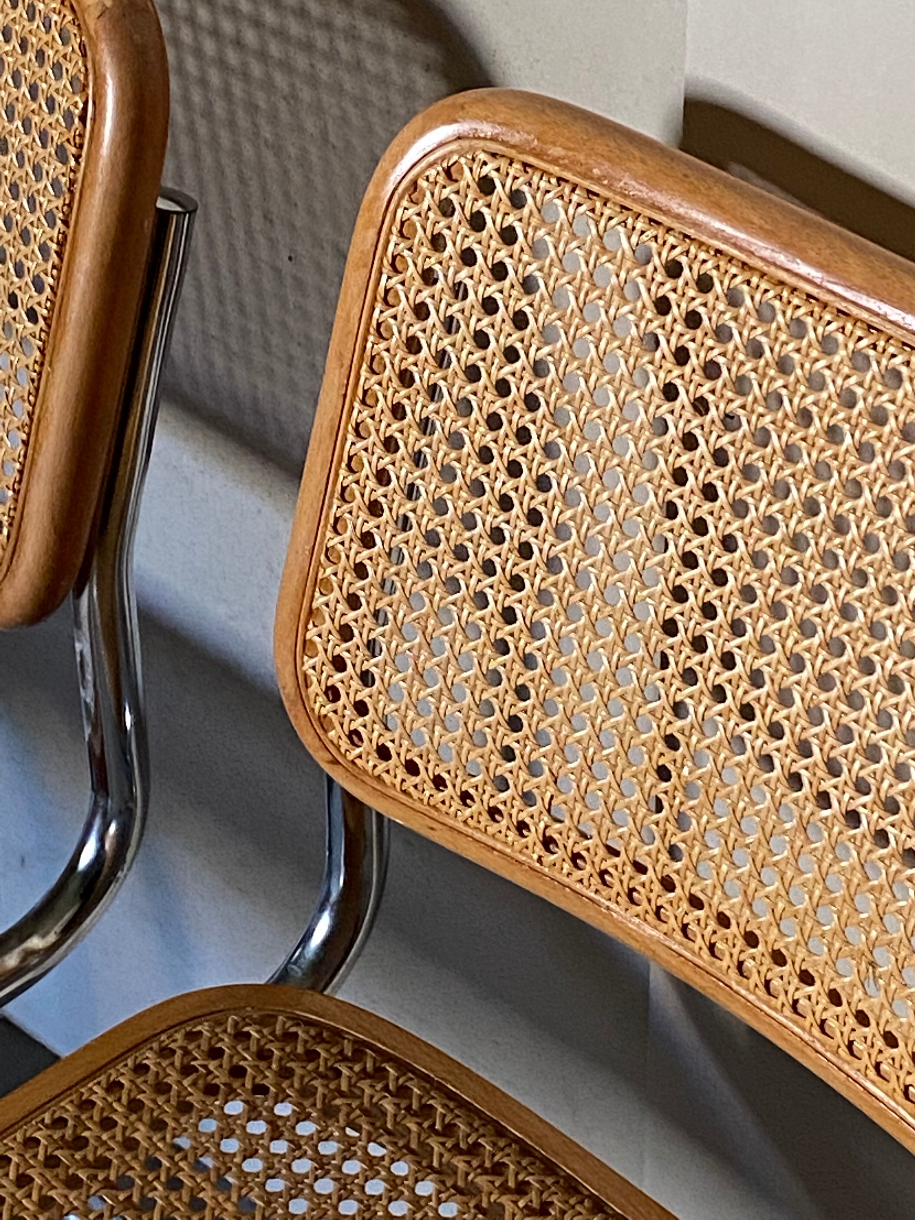 Série de quatre chaises B32 Marcel Breuer