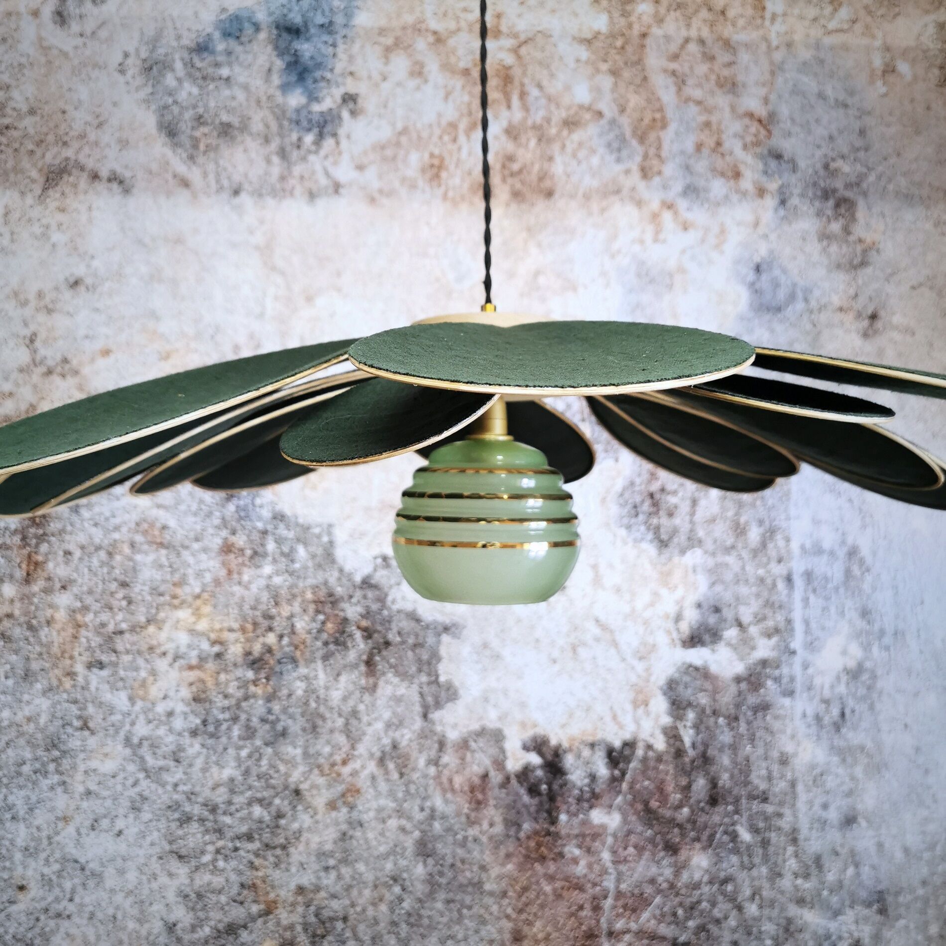 Suspension flower petals linen and rattan, vintage globe