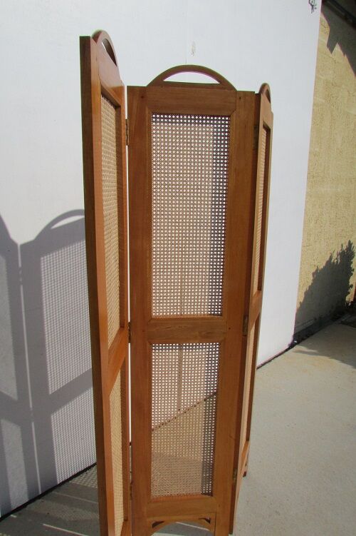 Screen 3 before, oak and cannage