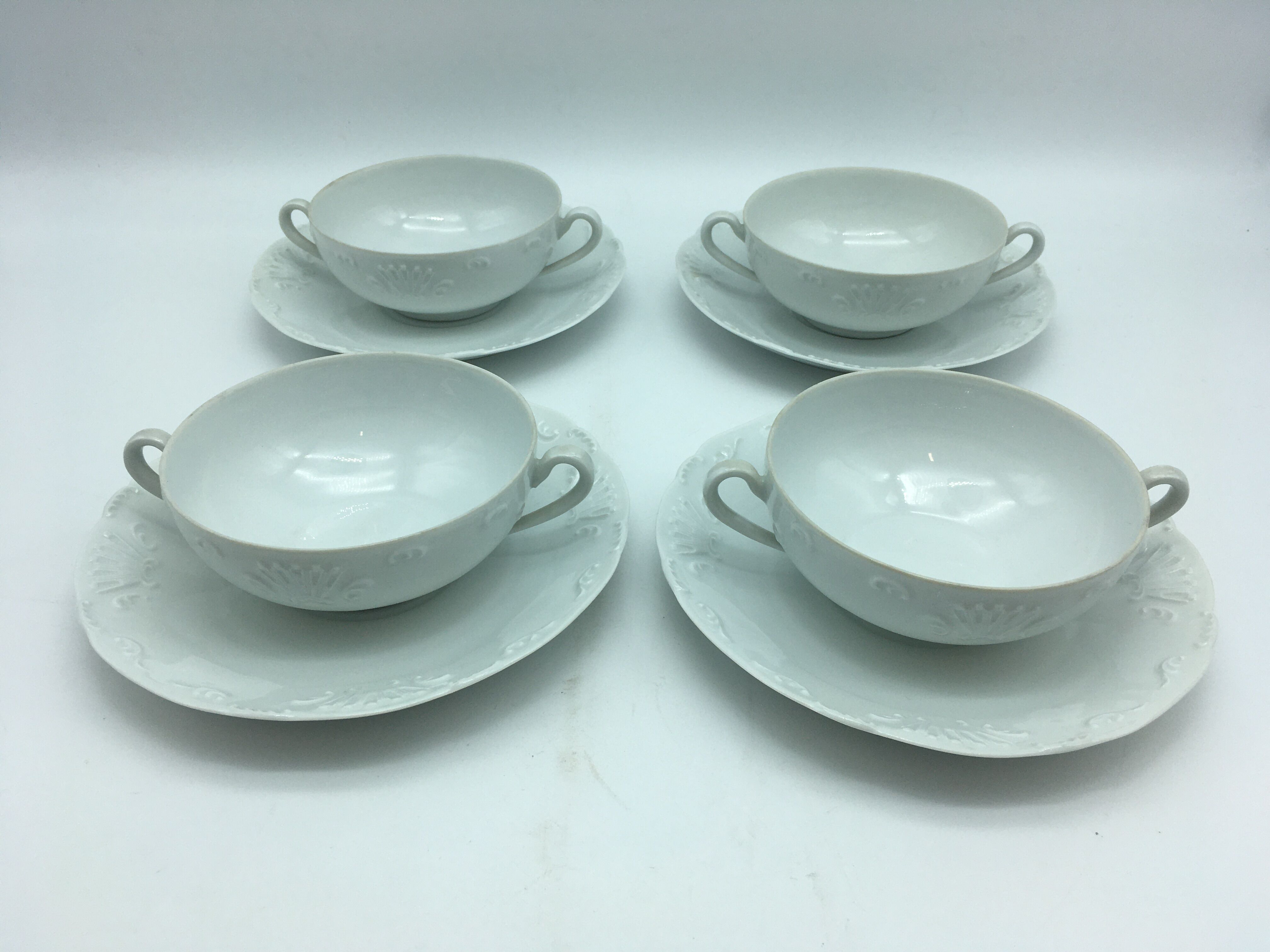 4 broth bowls in taraud limoges porcelain.