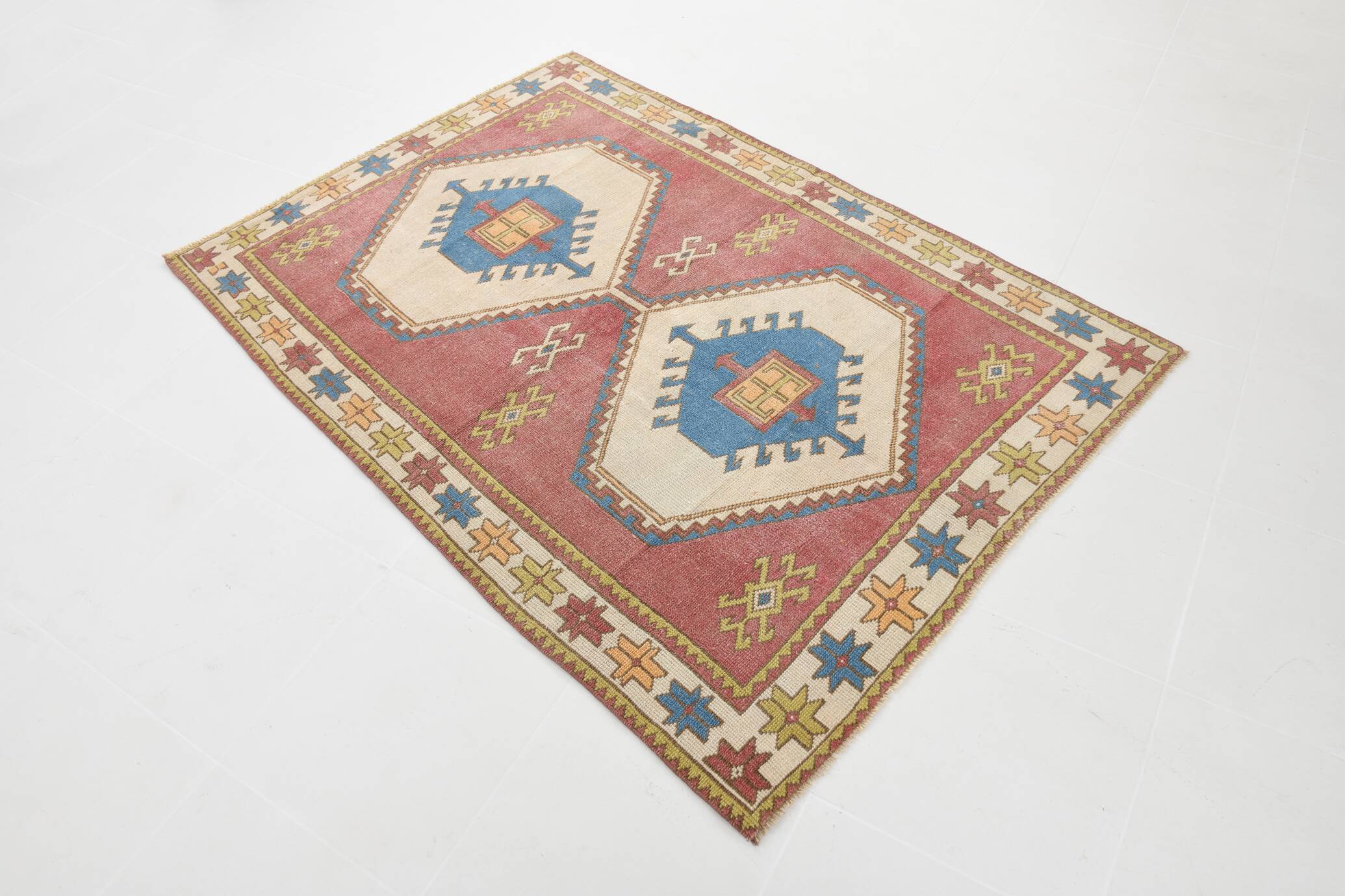 4x6 Burgundy & Blue Oriental Vintage Rug, 132x190Cm