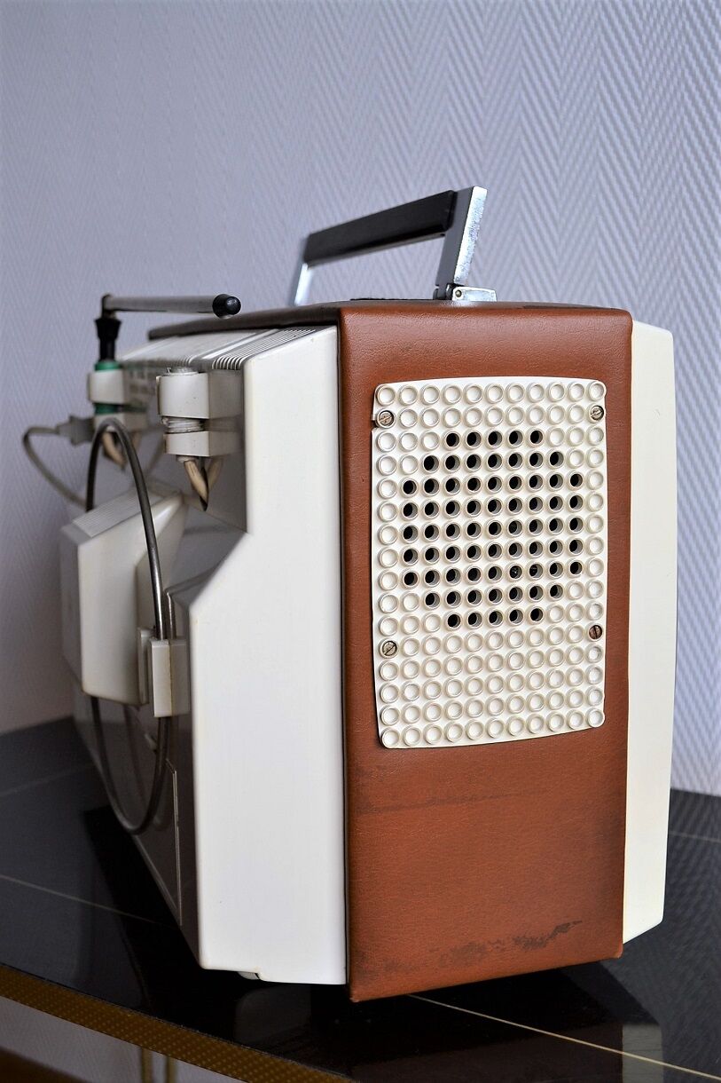 CLIMATIC TV3200 1970 vintage portable TV s