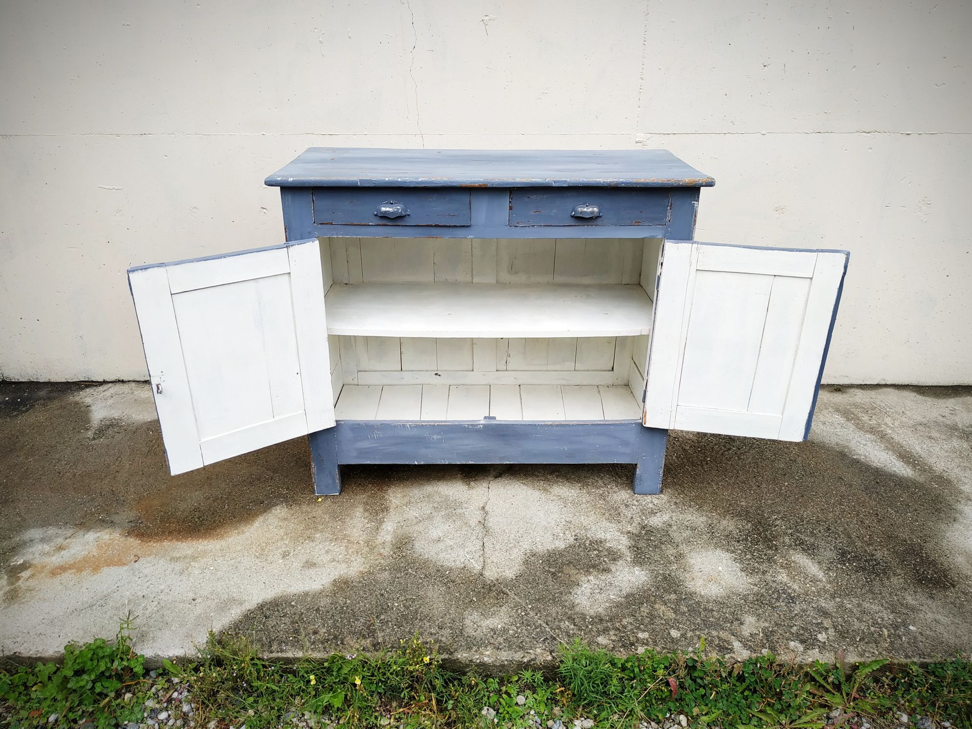 Buffet parisien en sapin