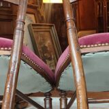 Paire anciennes chaises velours vieux rose bois sculpté