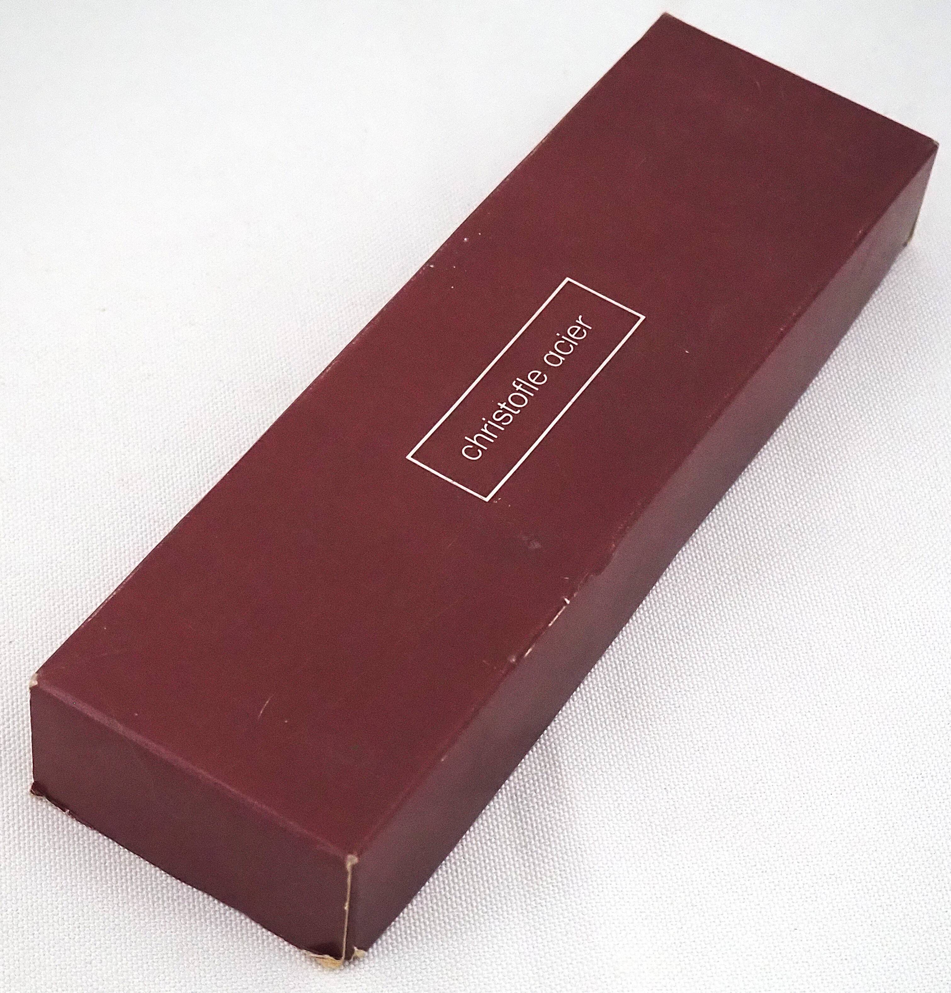 Christofle acier berry, 9 dessert forks, 17 cm in excellent condition.