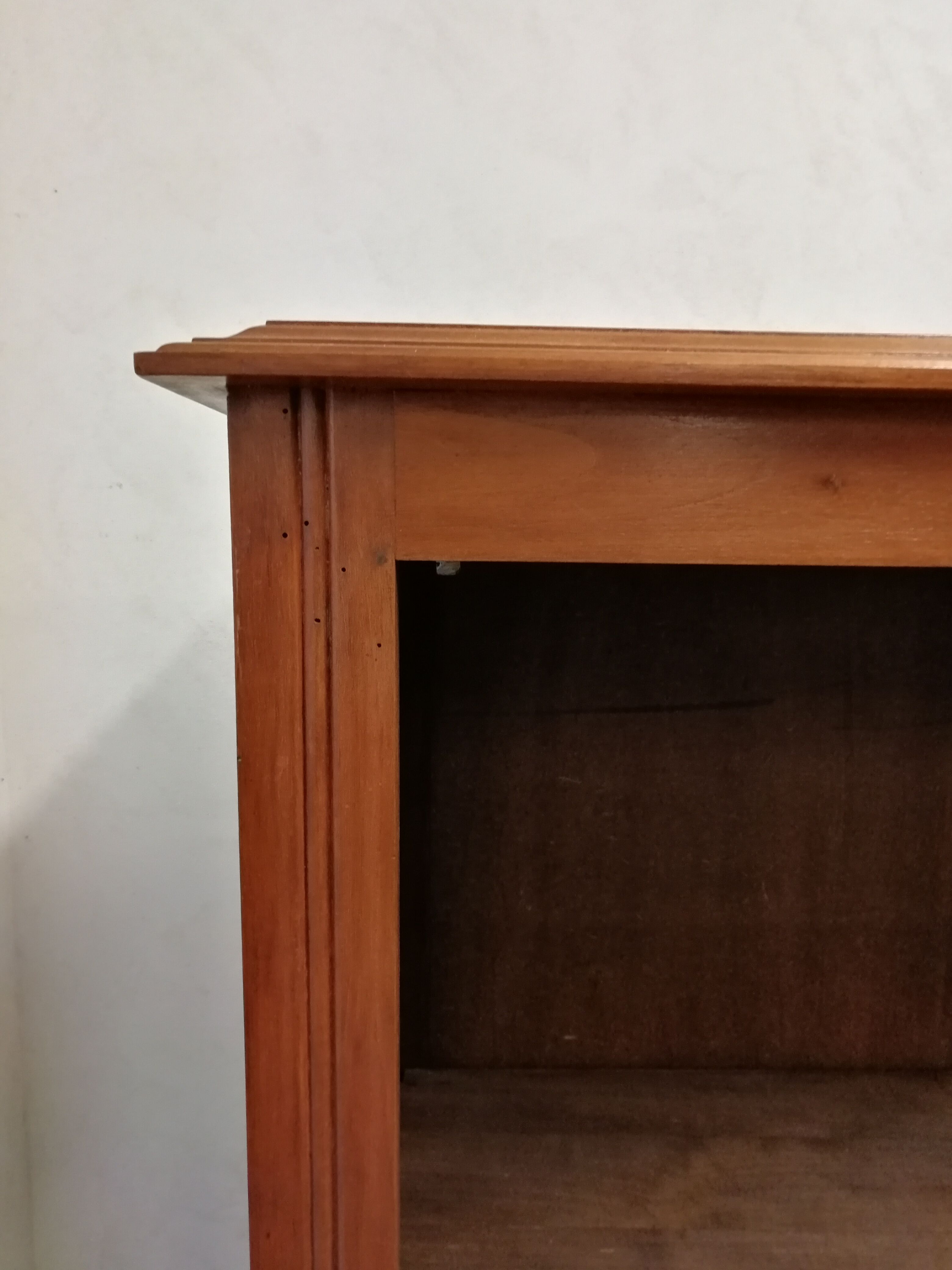 Showcase / glazed furniture