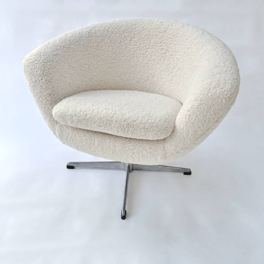 Swivel shell armchair, star legs Denmark 1960/1970