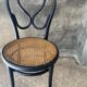 Chaise basse Thonet en bois courbé et canné