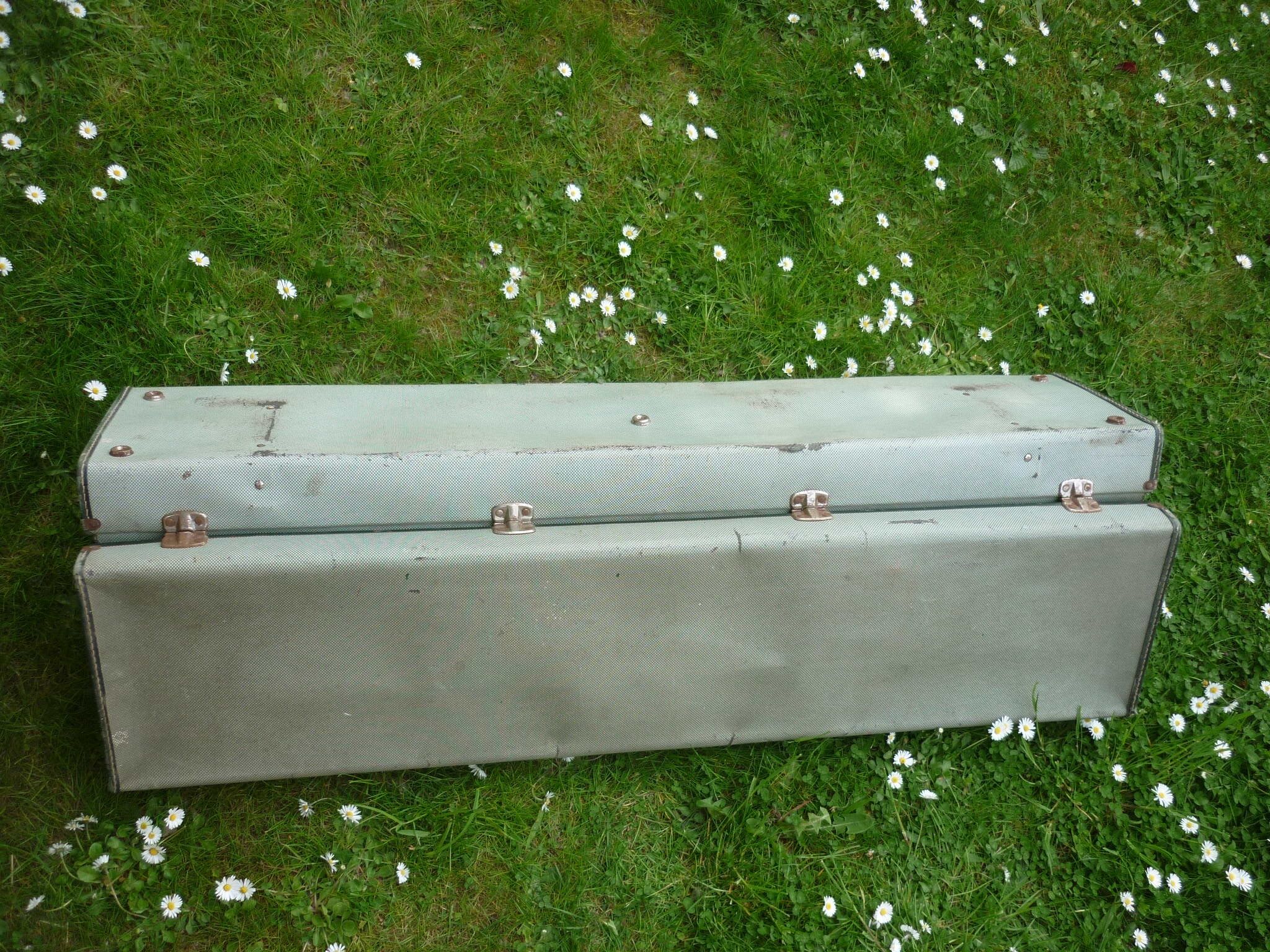 Valise verte longue des années 30