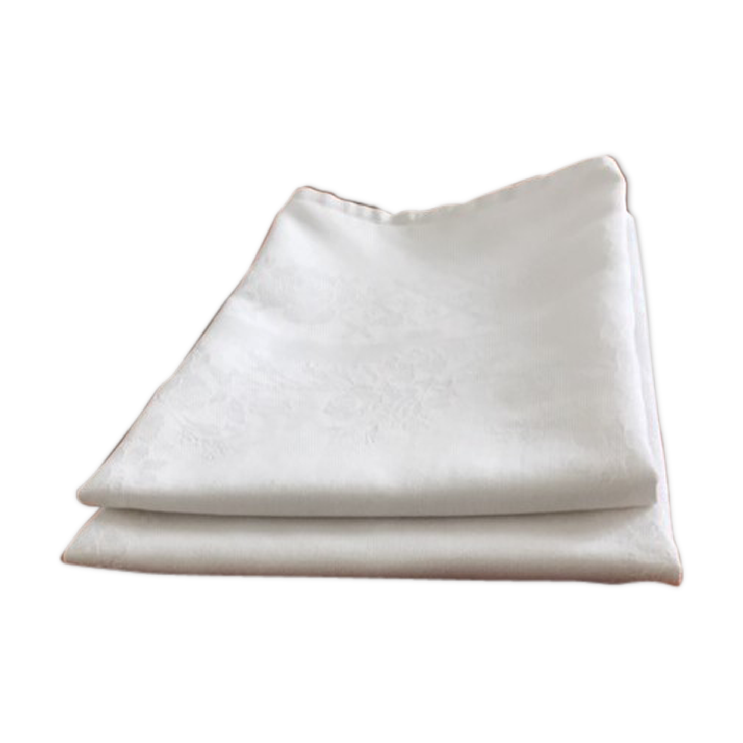 Deux serviettes anciennes en damassé de lin de couleur blanc