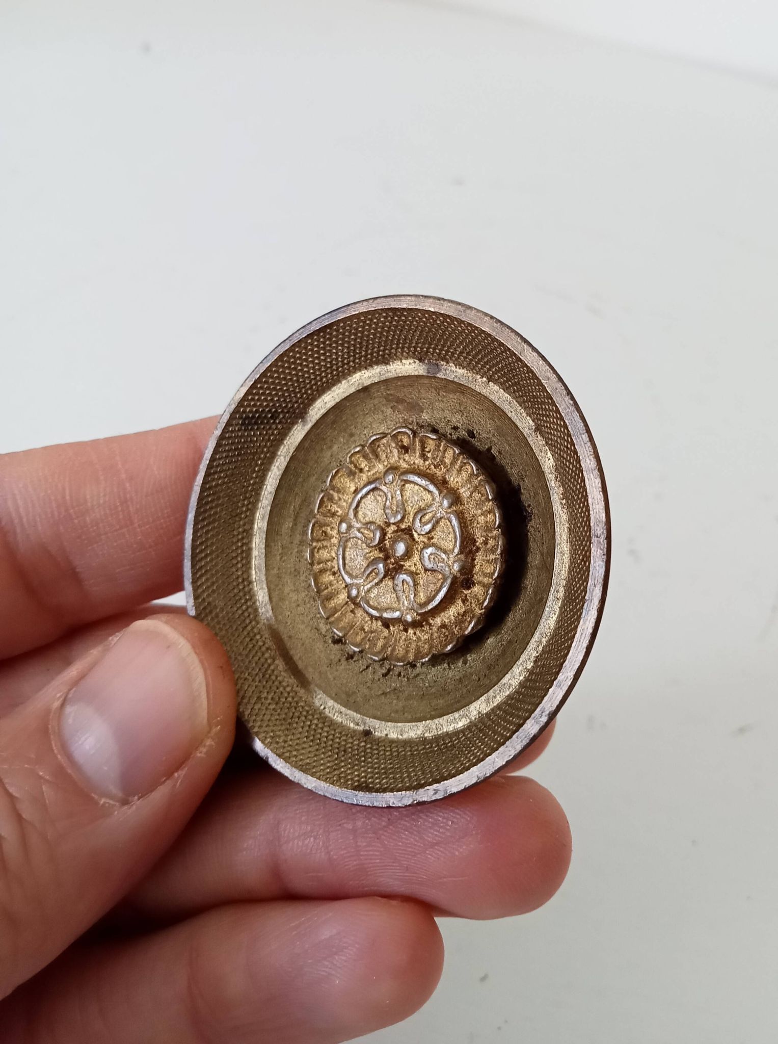 Pair of antique Empire furniture knobs from the 19th century in solid bronze.