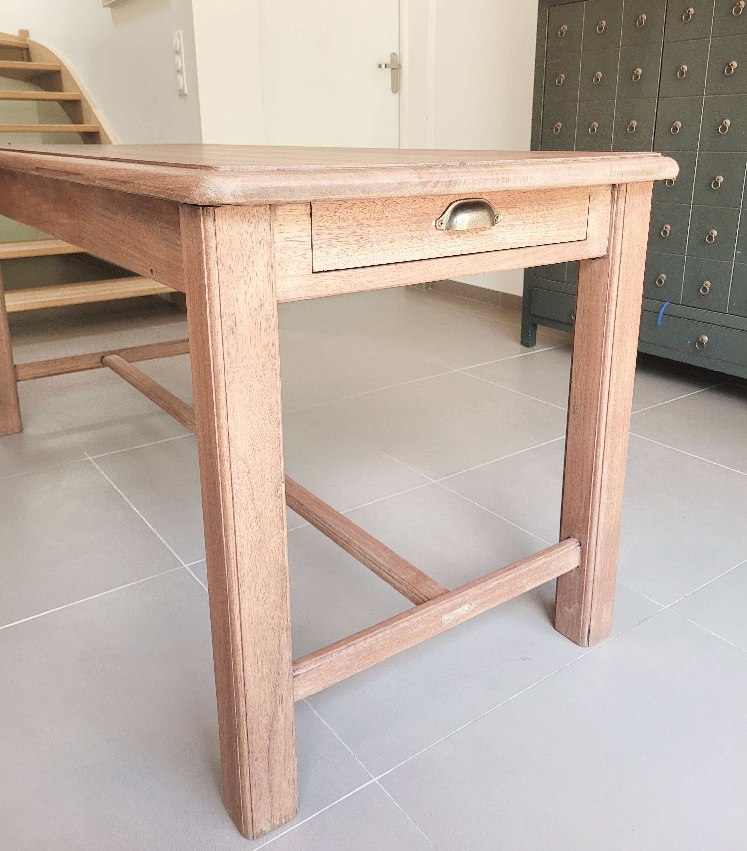 Farmhouse table