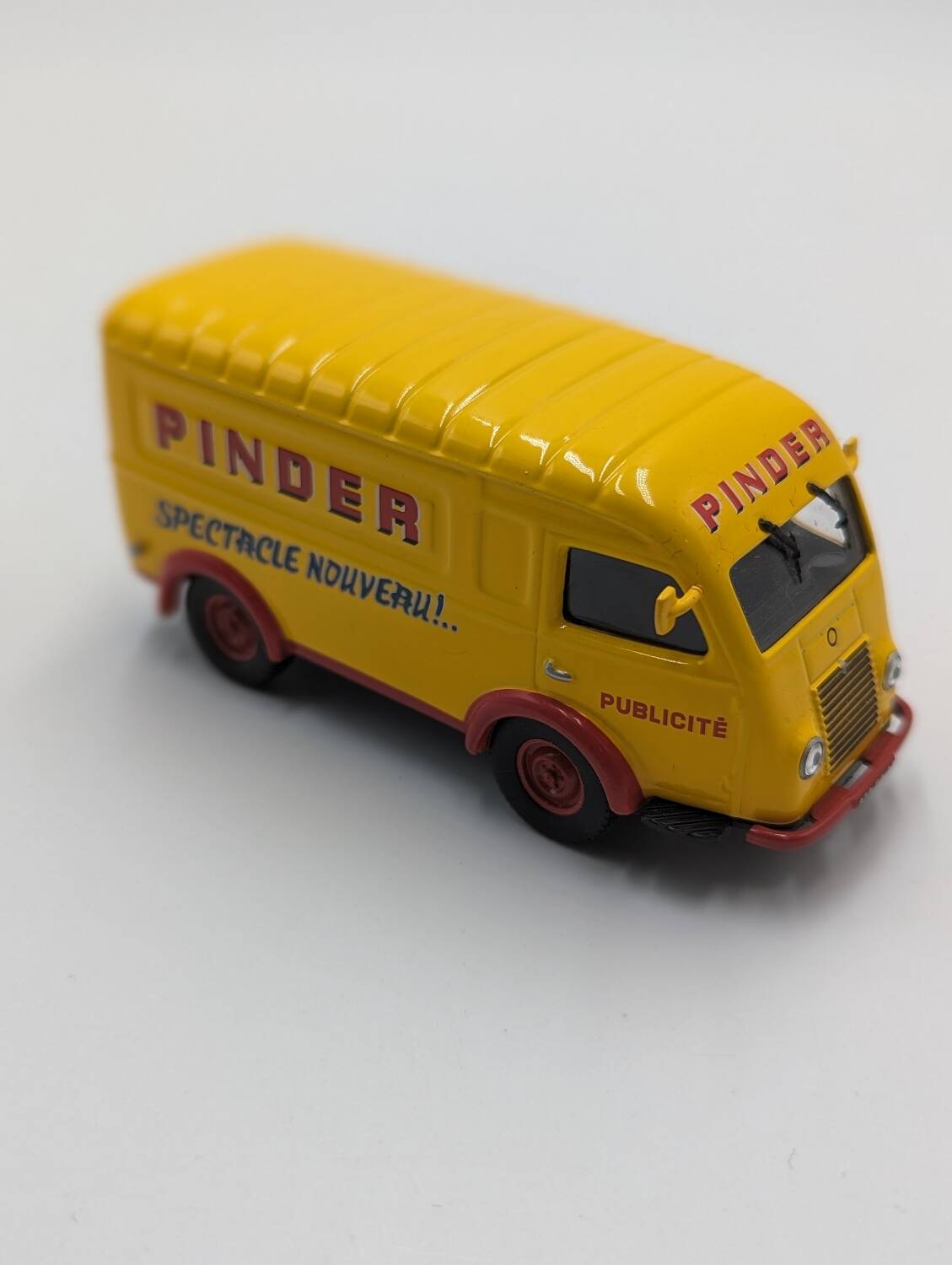 Renault 1000kg Pinder 1/43rd