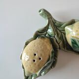 Vintage salière and pepper slurry