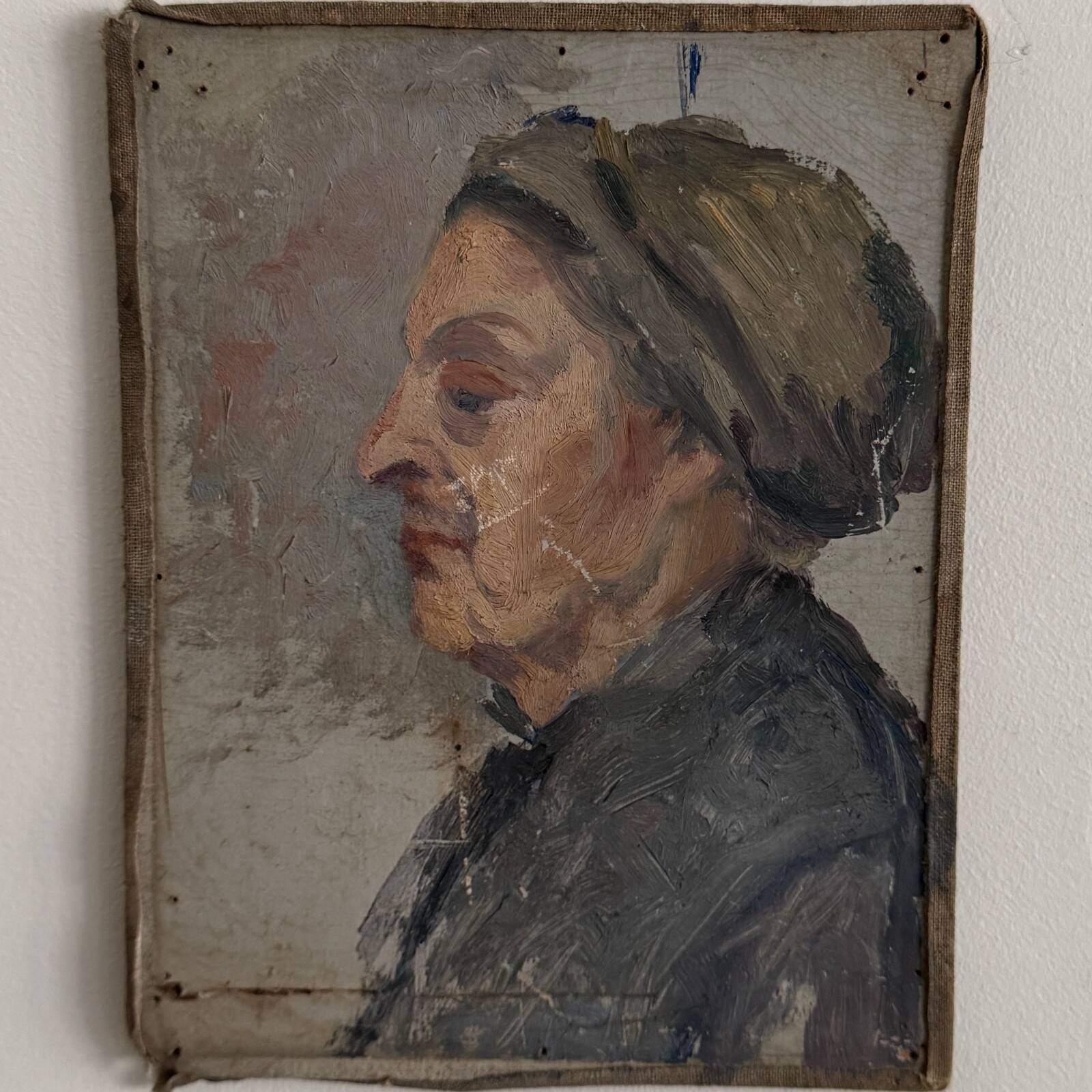 Oil on canvas mounted on cardboard, portrait of a woman, early 20th century.