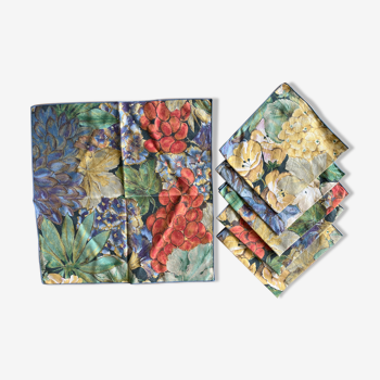 6 floral napkins