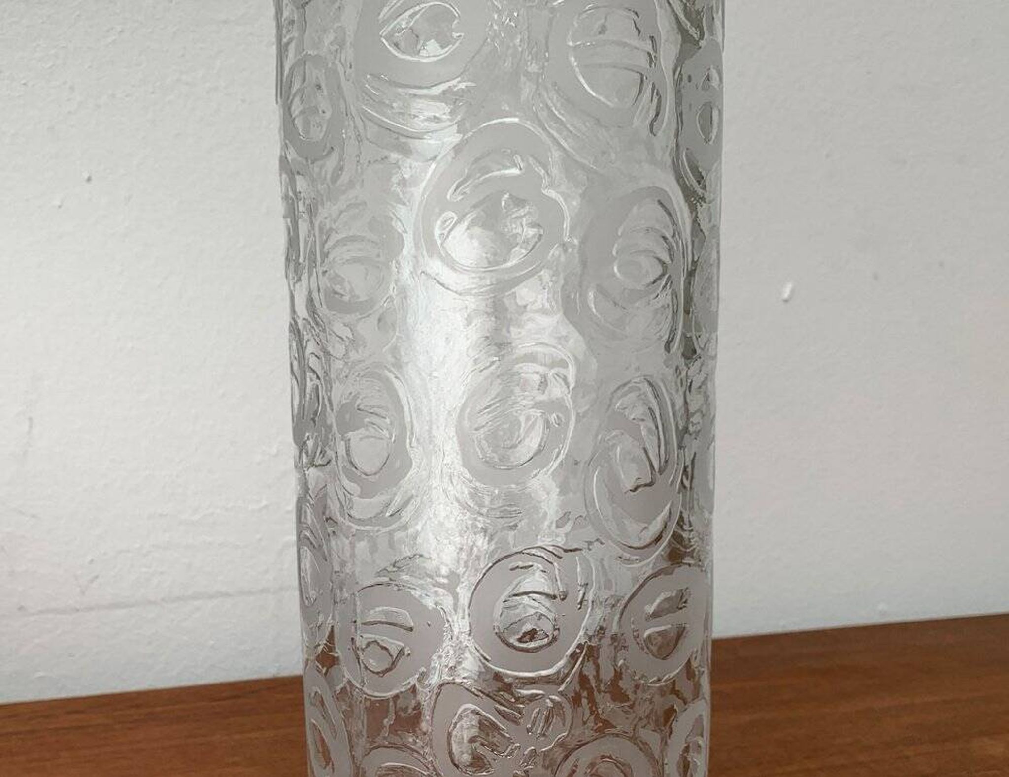Large vase in raw glass, 1970s brutalism.