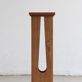 Pedestal column