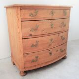 Curved dresser