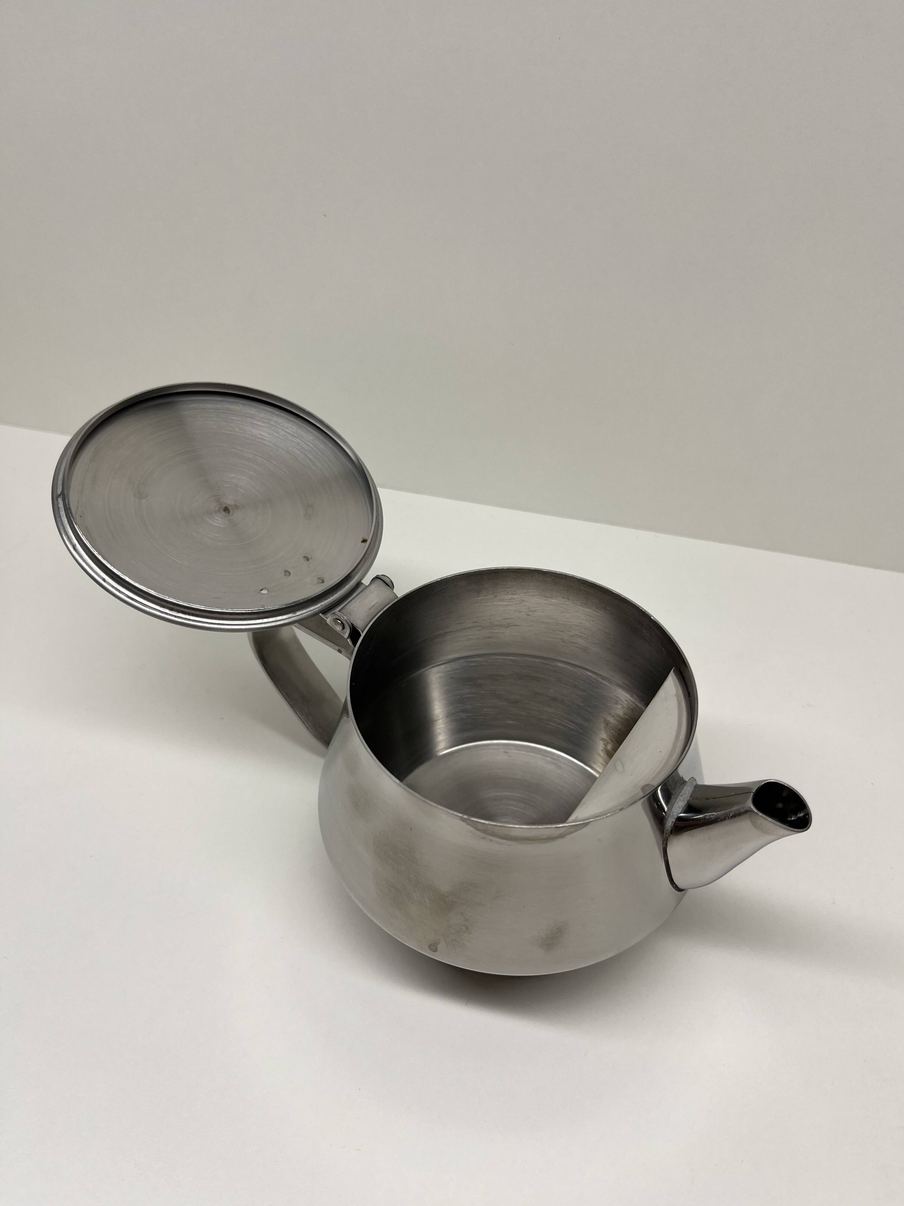 Stainless steel teapot