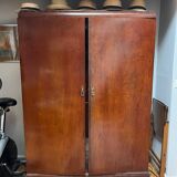 Ocean liner wardrobe