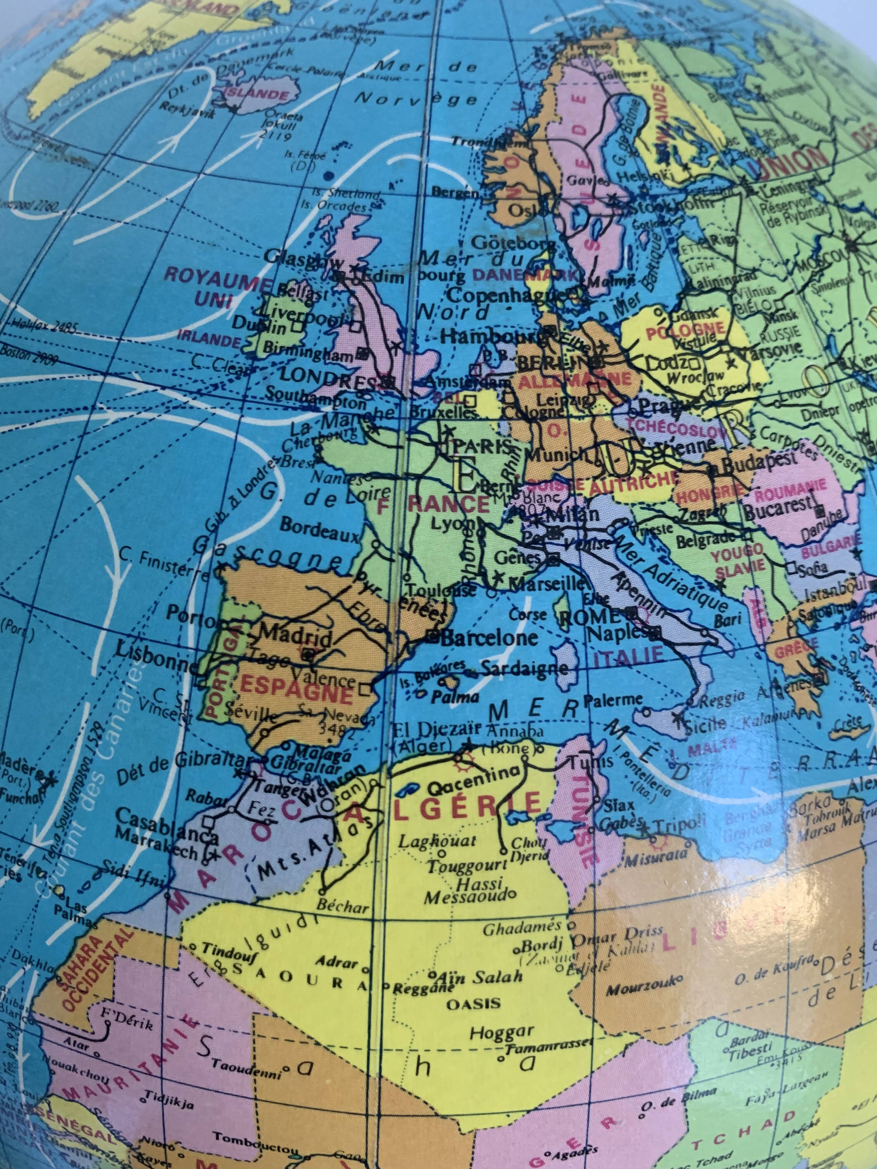 Vintage 1985 terrestrial globe Taride wood - 37 cm