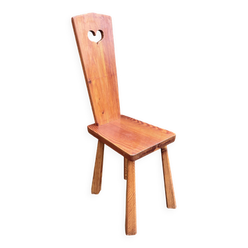 Chaise artisanale en pin