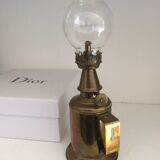 Bee lamp