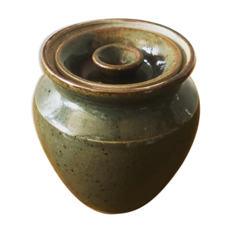 Enamelled stoneware pot
