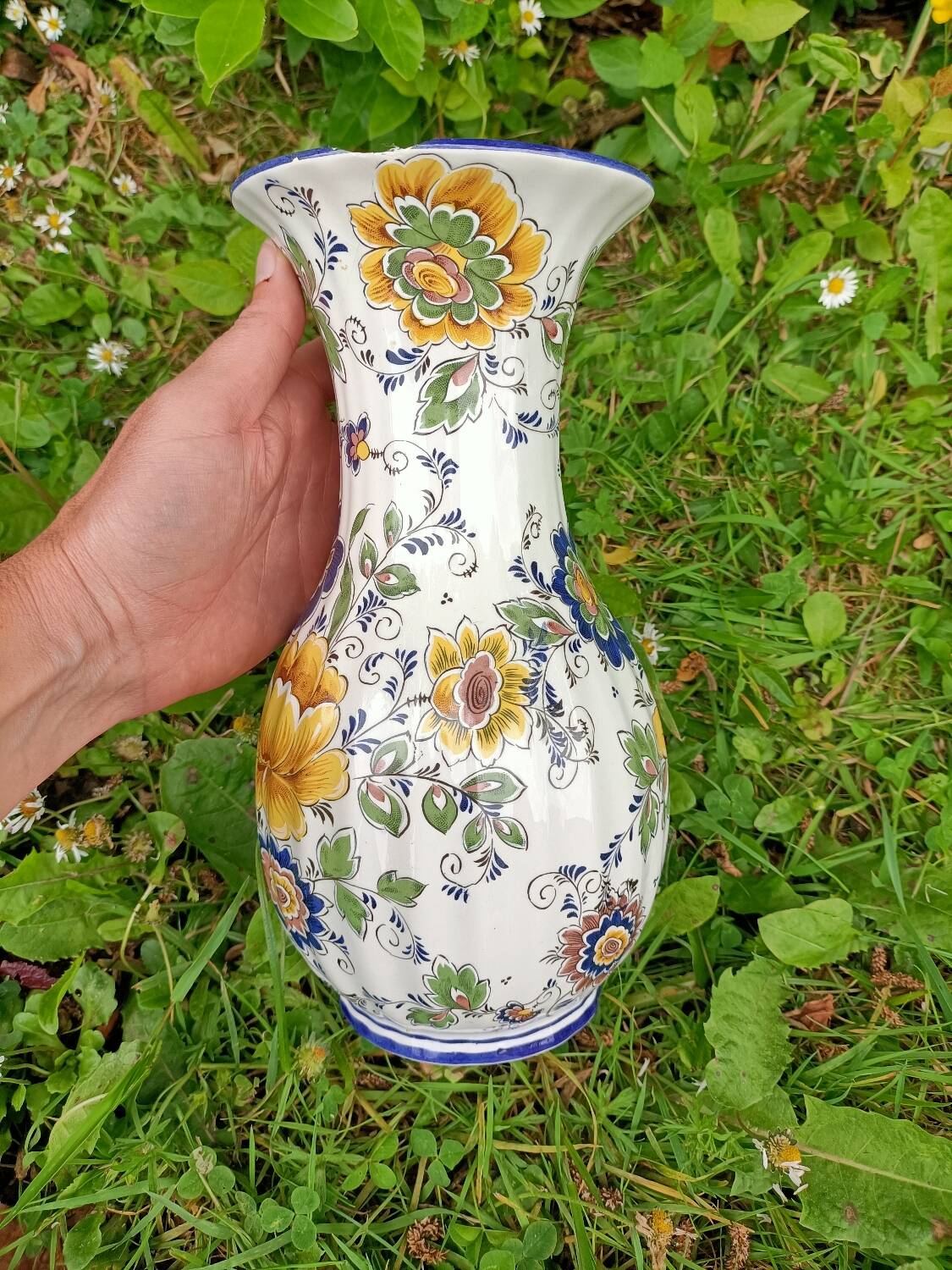 Retro ceramic vase