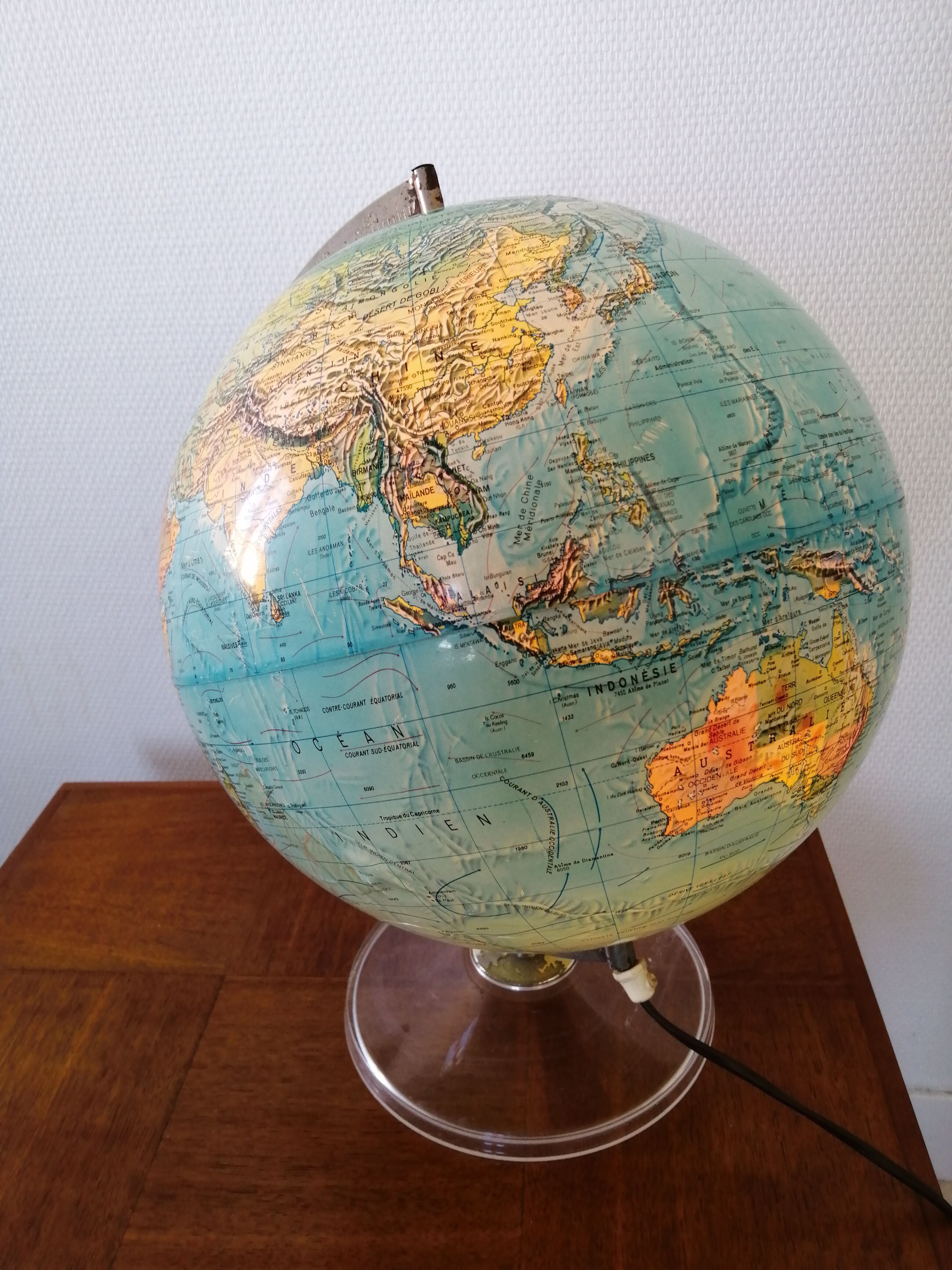 Luminous terrestrial globe scan globe Denmark 1972