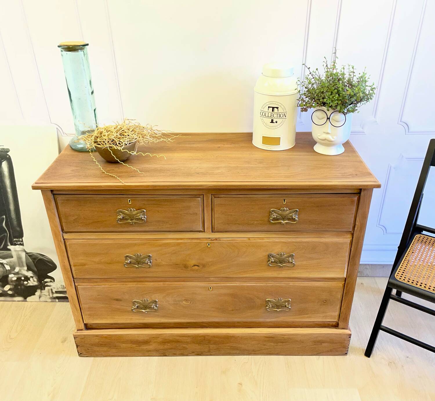 Vintage wooden chest of drawers – 4 drawers – Authentic charm
