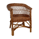 Child in rattan & Wicker Chair