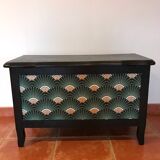 Storage box