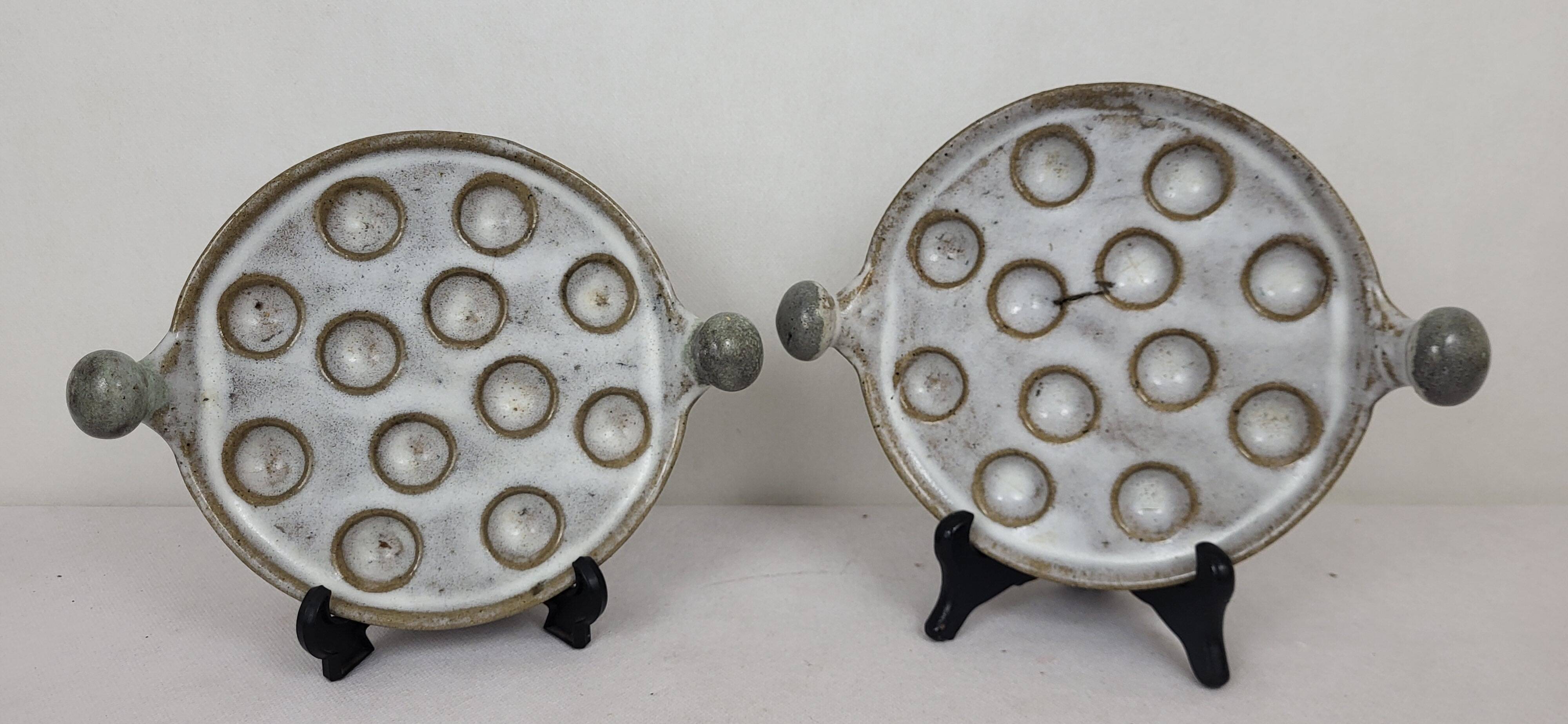4 stoneware snail plates