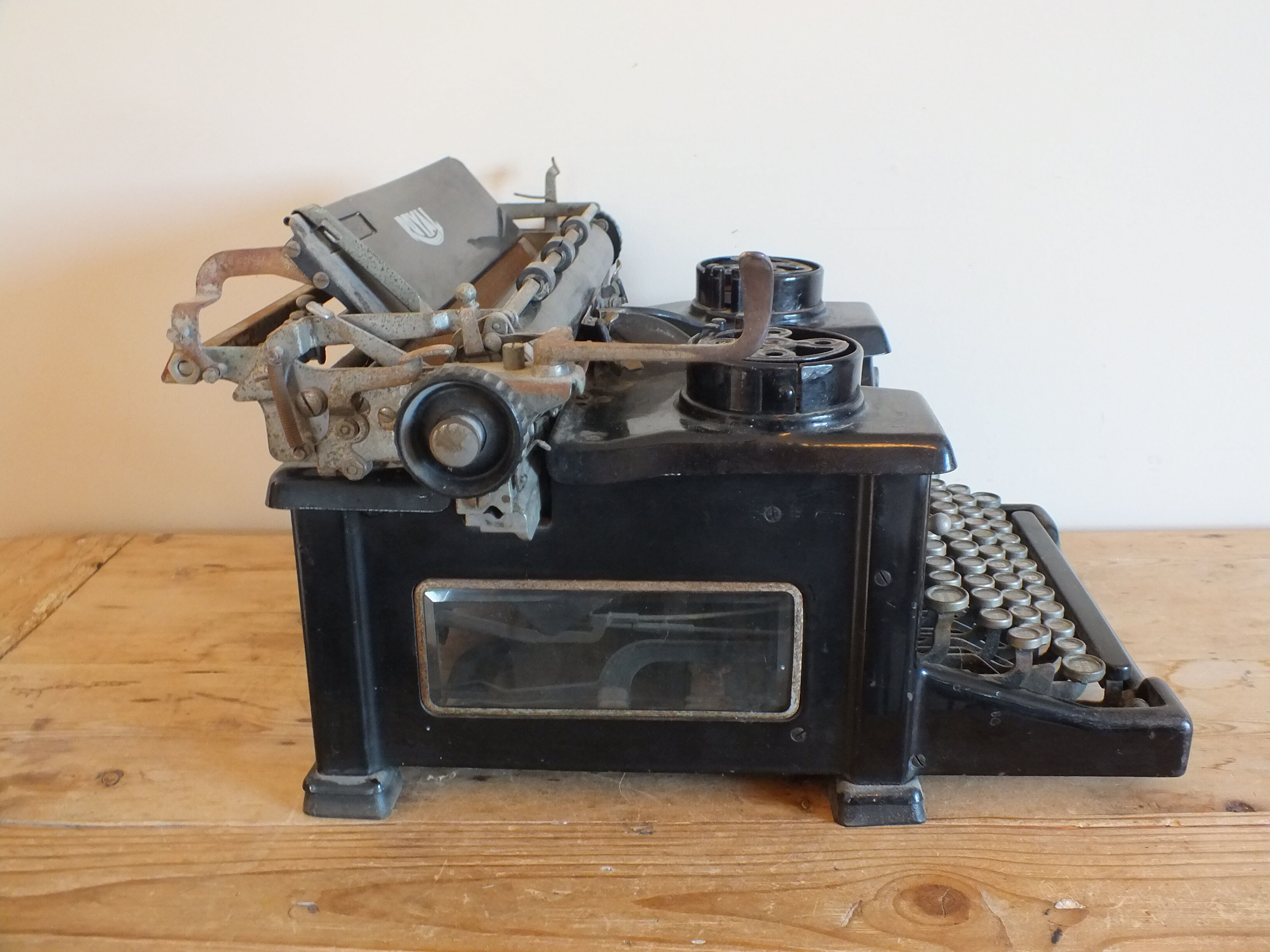 Old Royal USA typewriter circa 1925