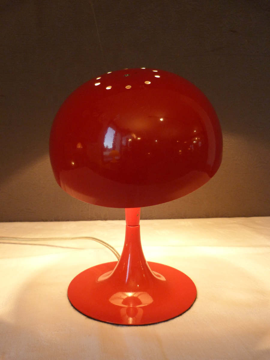 Lampe rouge vintage