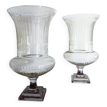 Paire de vases amphores en verre, style cratère, fin XIXe