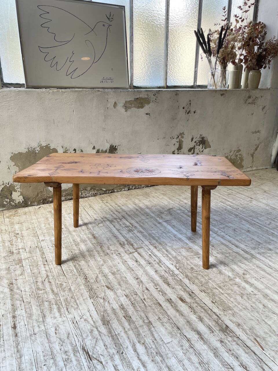 Popular art coffee table Switzerland 1900