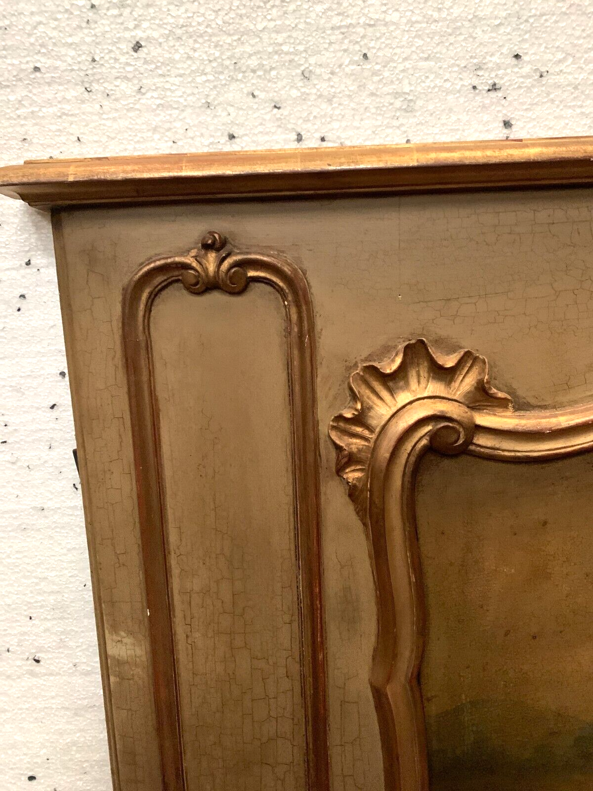 Louis XV style trumeau in patinated and gilded wood XX century