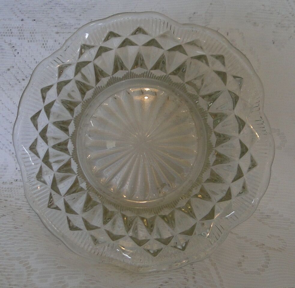 Glass fruit cutting bowl press and mold